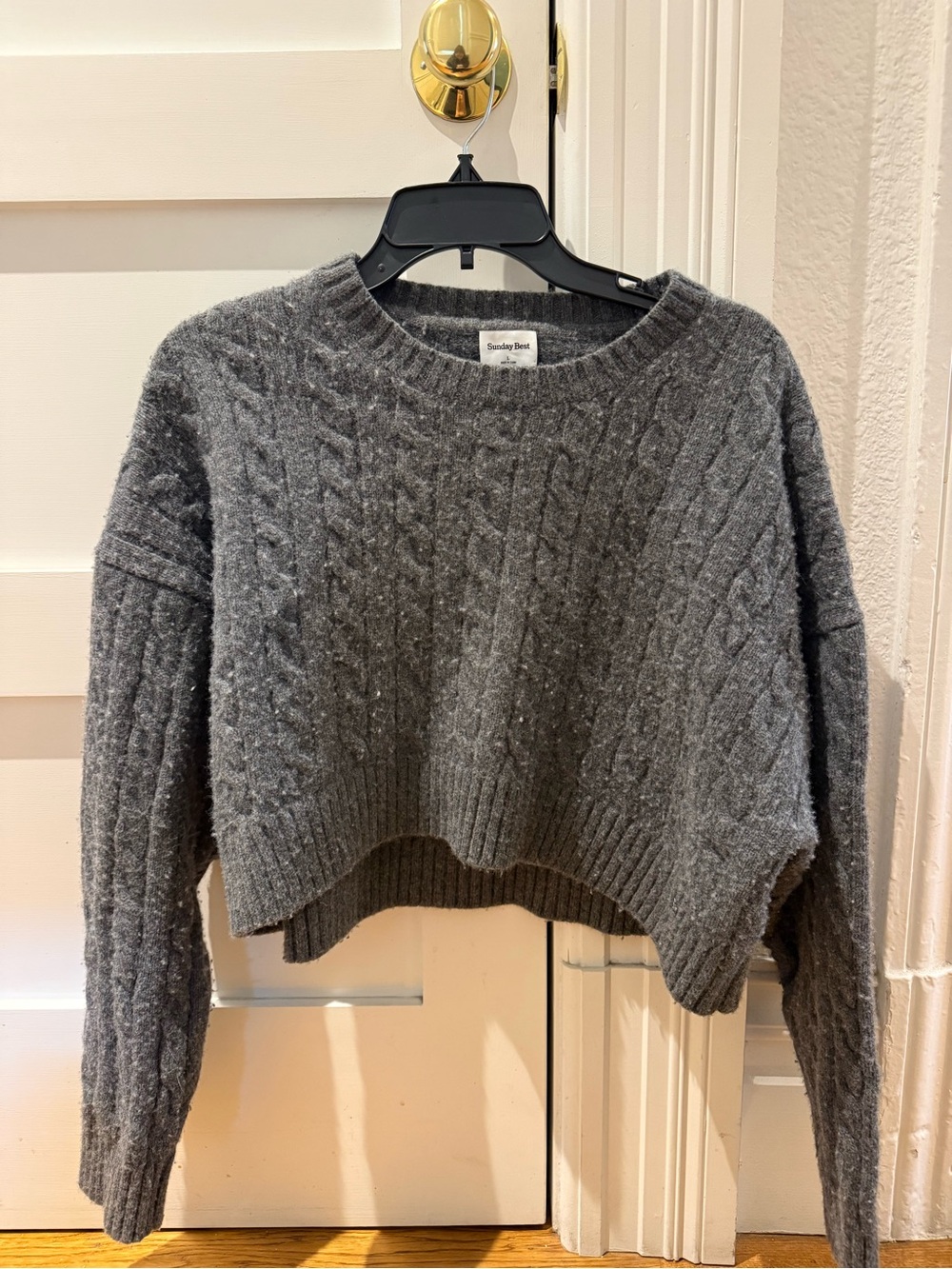 ✨ Sunday Best Gray Cable Knit Cropped Crew Sweater ✨ - Picture 1 of 2